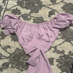 Cropped, cross tie top